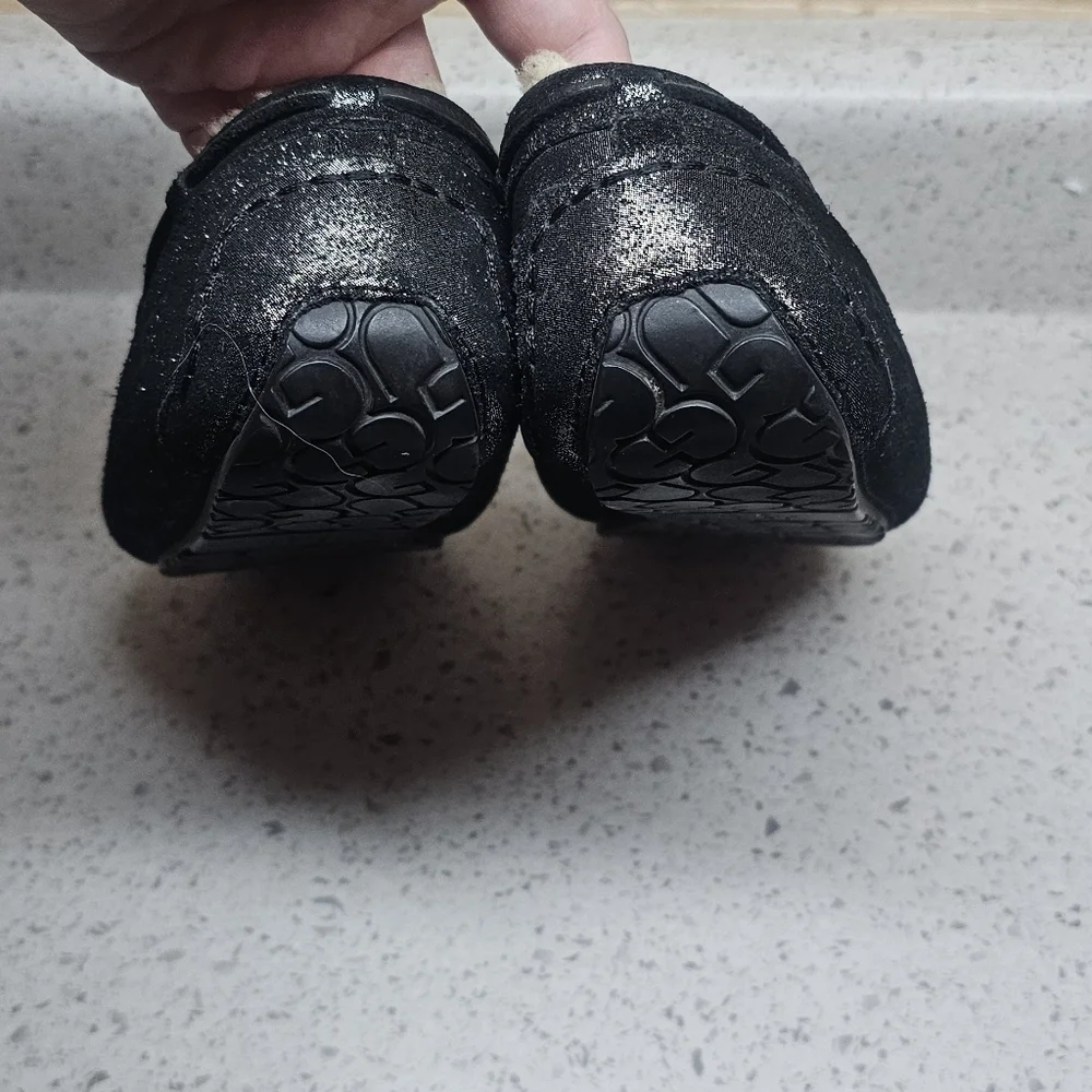 Ugg Girls glitter moccasin size 3